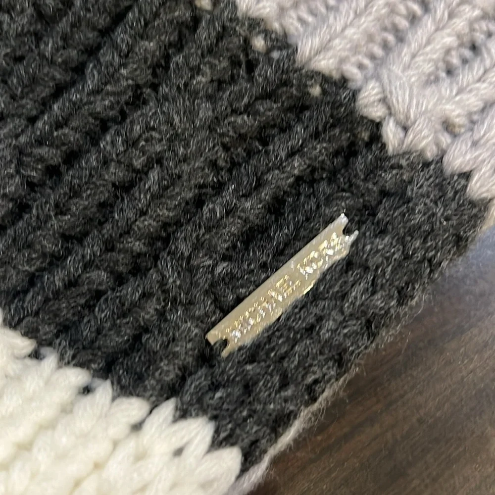 MICHAEL MICHAEL KORS Heavy Luxury Knit Infiniti Scar